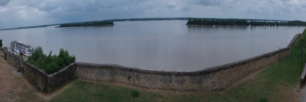 Image Installateur abri de piscine Blaye