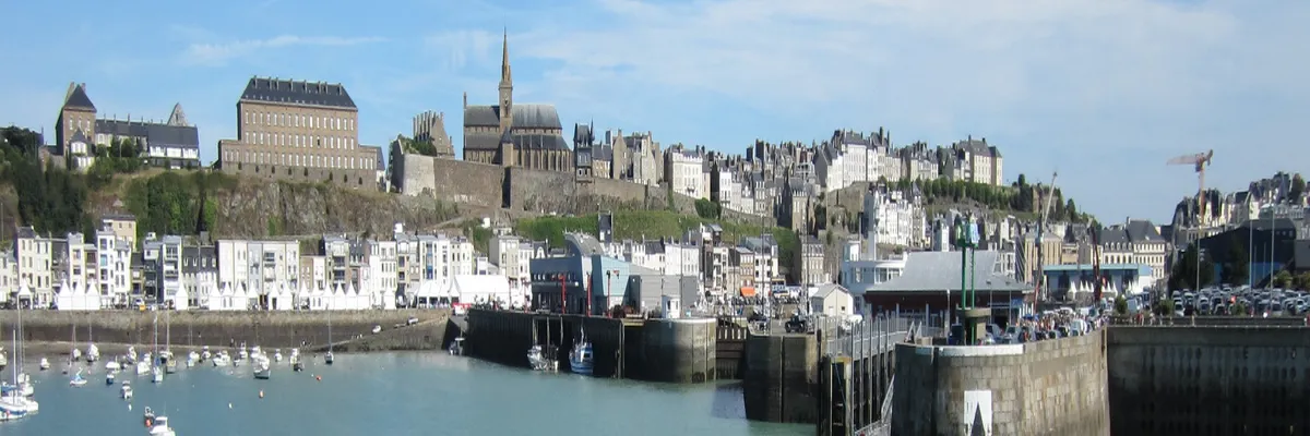 Image Installateur abri de piscine Granville