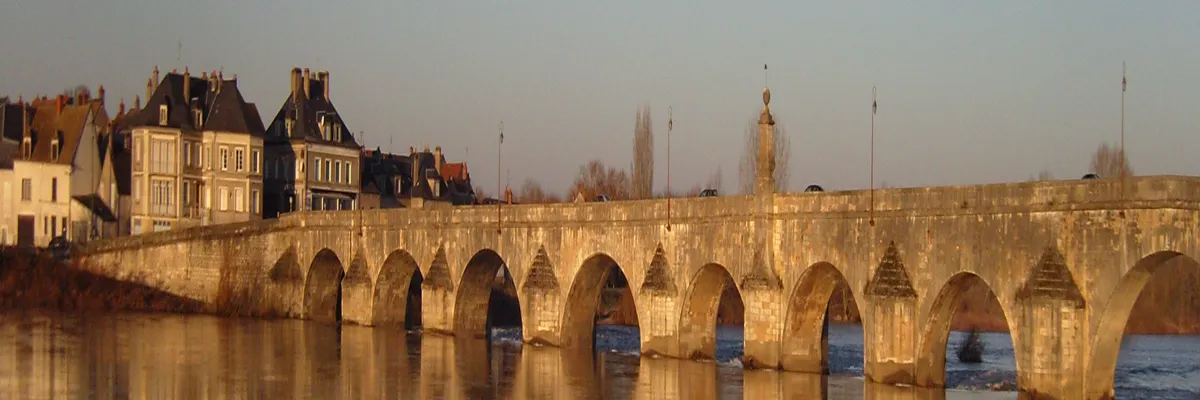 Image Installateur abri de piscine La Charité-sur-Loire