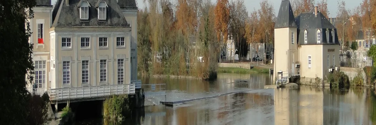 Image Installateur abri de piscine La Flèche